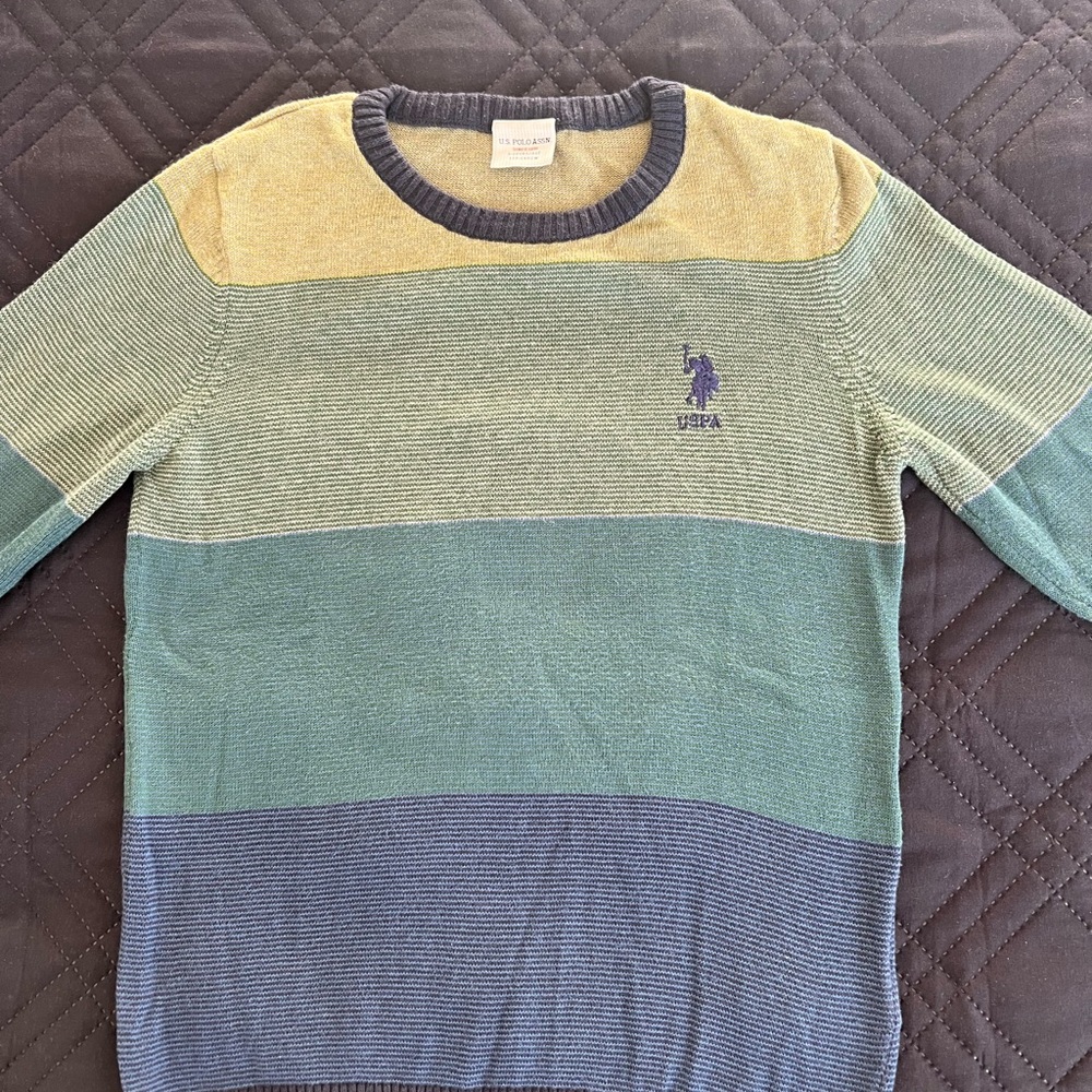 Boys sweater round neck blue and green